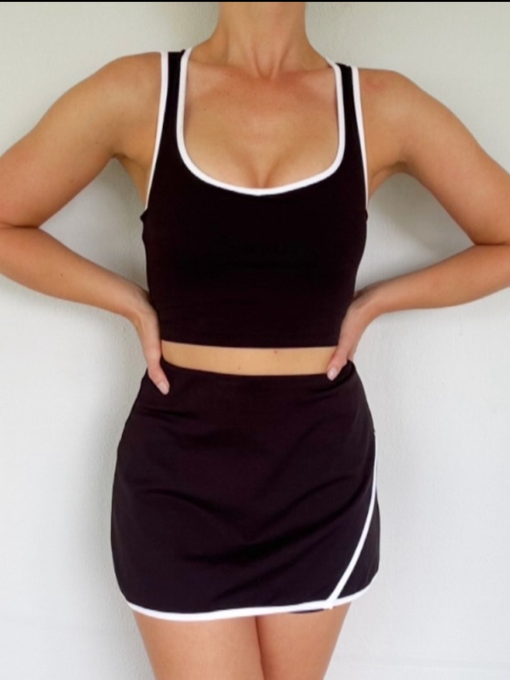 Move Theology black white trim matching two piece athletic skort set size XS